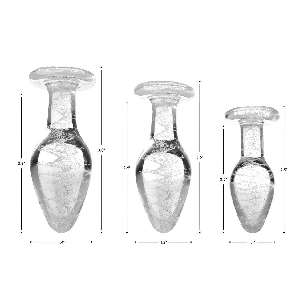 Size chart comparing the small, medium, and large clear plugs with length and diameter markers.